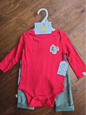 3 to 6m brand new snoopy, christmas outfit item 466G8